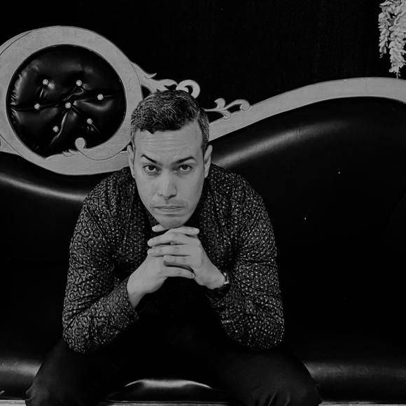 Meet your Posher, Manny - Picture 1 of 1